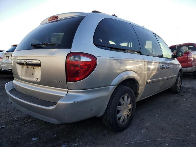 Photo 3 from auction – 2005 CHRYSLER TOWN & COU with VIN 2C4GP54L15R241283