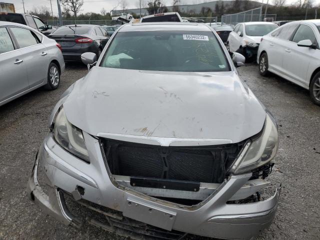 Photo 5 from auction – 2012 HYUNDAI GENESIS 5. with VIN KMHGC4DH3CU203096