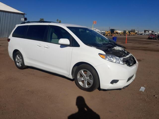 Photo 4 from auction – 2017 TOYOTA SIENNA LE with VIN 5TDKZ3DC3HS893889