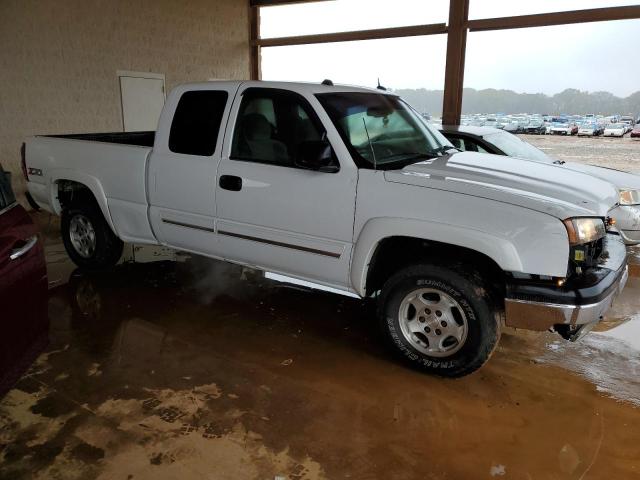 Photo 4 from auction – 2004 CHEVROLET SILVERADO with VIN 1GCEK19T04E397219