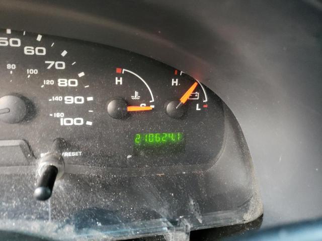 Photo 9 from auction – 2004 FORD ECONOLINE with VIN 1FDWE35L14HA10961