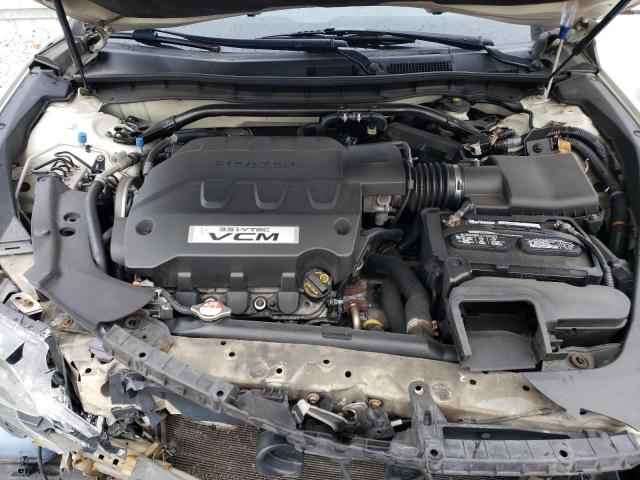 Photo 12 from auction – 2011 HONDA ACCORD CRO with VIN 5J6TF2H53BL006541