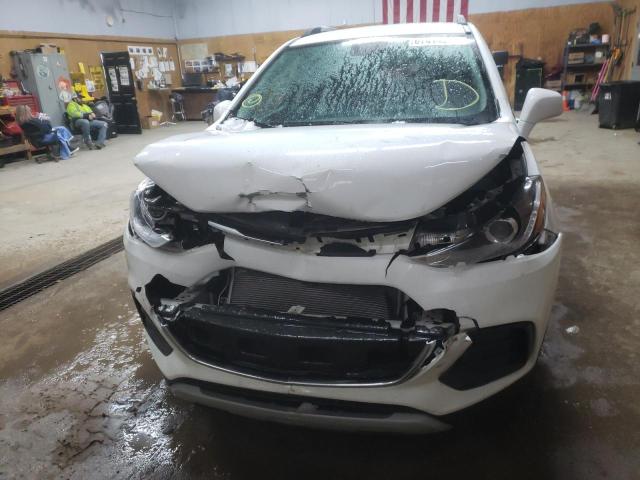 Photo 5 from auction – 2018 CHEVROLET TRAX 1LT with VIN KL7CJPSB1JB680804
