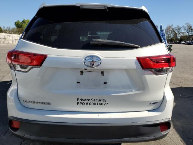 Photo 6 from auction – 2017 TOYOTA HIGHLANDER with VIN 5TDBZRFHXHS389173
