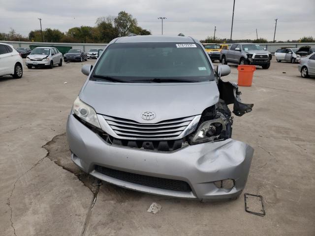 Photo 5 from auction – 2015 TOYOTA SIENNA LE with VIN 5TDKK3DC8FS558578