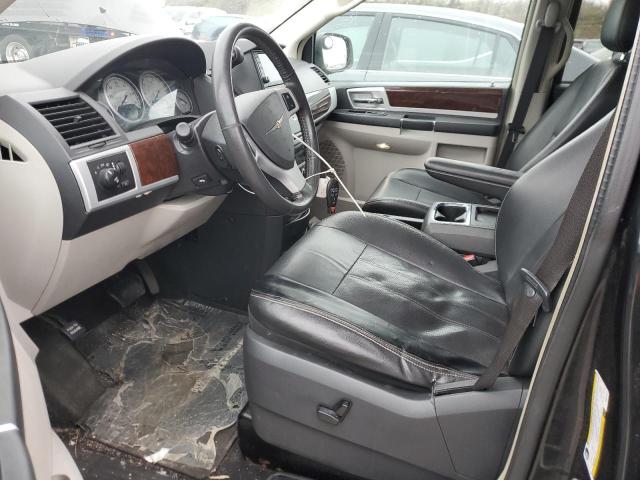 Photo 7 from auction – 2010 CHRYSLER TOWN & COU with VIN 2A4RR8DX0AR392644