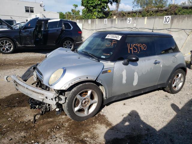 MINI COOPER 2004 with VIN WMWRC33484TJ61714 - Photo from auction