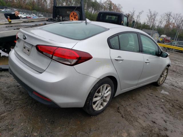 Zdjęcie 3 z aukcji – 2017 KIA FORTE LX z VIN 3KPFL4A76HE067564