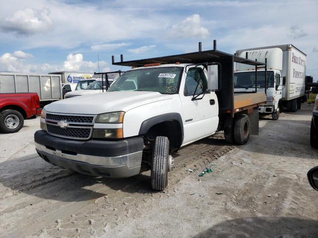 Photo 2 from auction – 2005 CHEVROLET SILVERADO with VIN 1GBJC34U75E188671