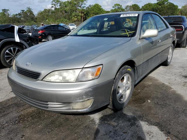 LEXUS ES 300 1998 with VIN JT8BF28G1W5045625 - Photo from auction