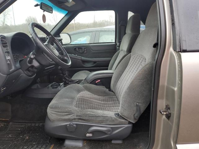 Photo 7 from auction – 2002 CHEVROLET BLAZER with VIN 1GNCT18WX2K161893