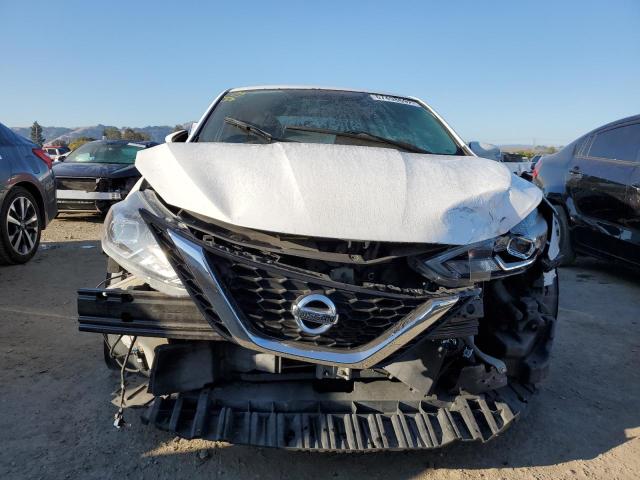 Photo 5 from auction – 2016 NISSAN SENTRA S with VIN 3N1AB7AP1GY317016