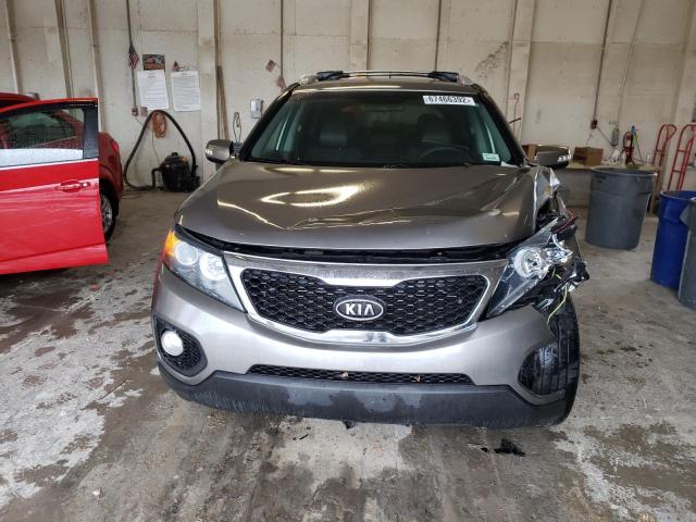 Photo 5 from auction – 2012 KIA SORENTO EX with VIN 5XYKUDA2XCG292856