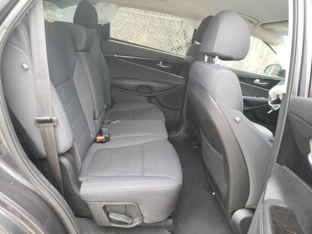 Photo 11 from auction – 2018 KIA SORENTO LX with VIN 5XYPGDA32JG375216