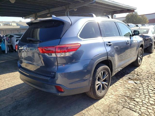 Photo 3 from auction – 2017 TOYOTA HIGHLANDER with VIN 5TDZZRFH2HS214964