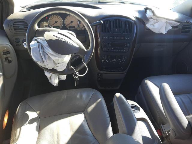 Photo 8 from auction – 2003 CHRYSLER TOWN & COU with VIN 2C4GP54L13R217370