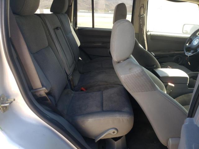 Photo 11 from auction – 2006 JEEP COMMANDER with VIN 1J8HH48NX6C130015