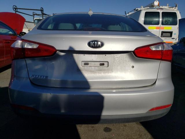 Photo 6 from auction – 2015 KIA FORTE LX with VIN KNAFK4A62F5420558
