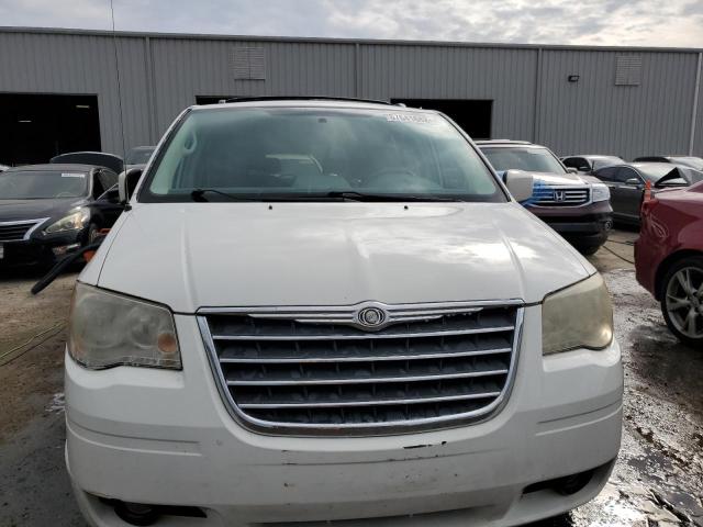 Photo 5 from auction – 2010 CHRYSLER TOWN & COU with VIN 2A4RR5D12AR451252