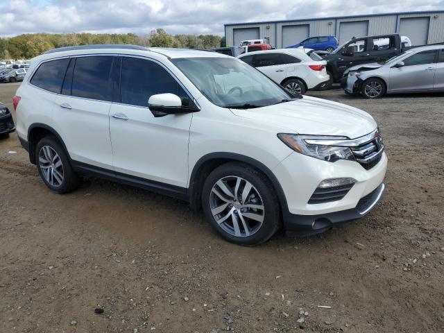 Photo 4 from auction – 2017 HONDA PILOT TOUR with VIN 5FNYF6H92HB050225