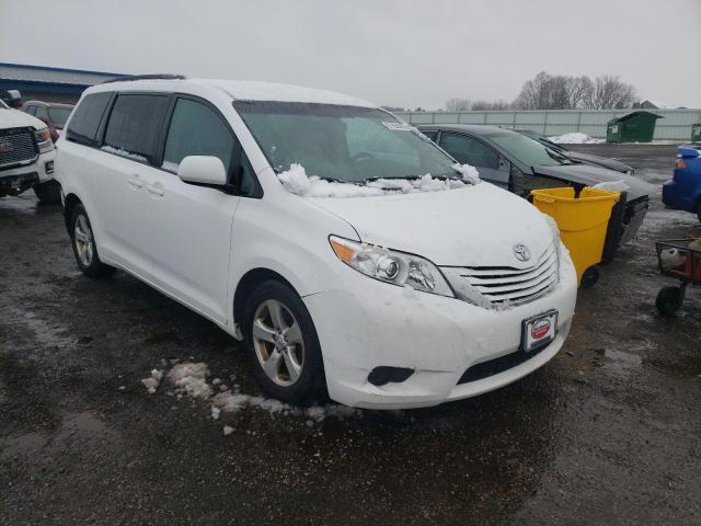Photo 4 from auction – 2015 TOYOTA SIENNA LE with VIN 5TDKK3DC2FS677341