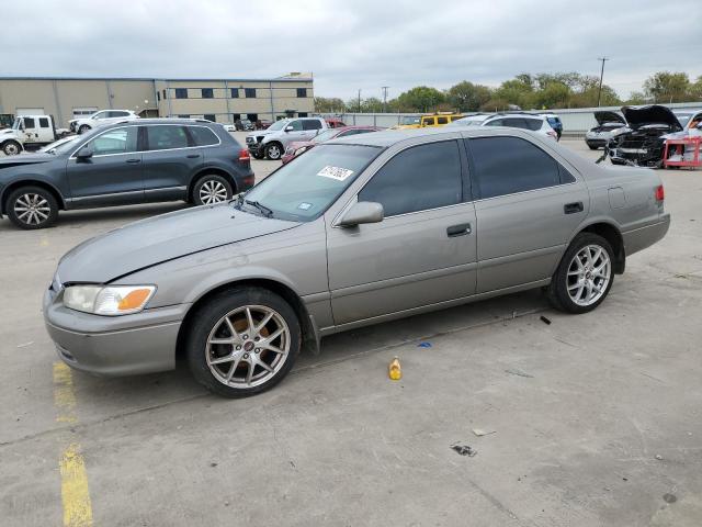TOYOTA CAMRY LE 2000 with VIN 4T1BF22K1YU112307 - Photo from auction
