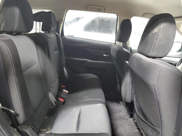 Photo 10 from auction – 2015 MITSUBISHI OUTLANDER with VIN JA4AD2A3XFZ012409