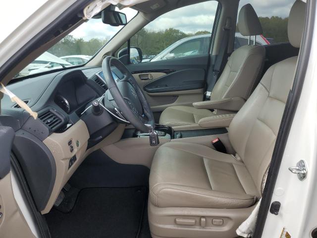 Photo 7 from auction – 2017 HONDA PILOT TOUR with VIN 5FNYF6H92HB050225