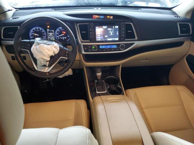 Photo 8 from auction – 2018 TOYOTA HIGHLANDER with VIN 5TDJZRFH2JS844891