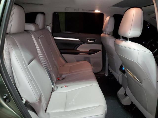 Photo 10 from auction – 2017 TOYOTA HIGHLANDER with VIN 5TDKZRFHXHS190057