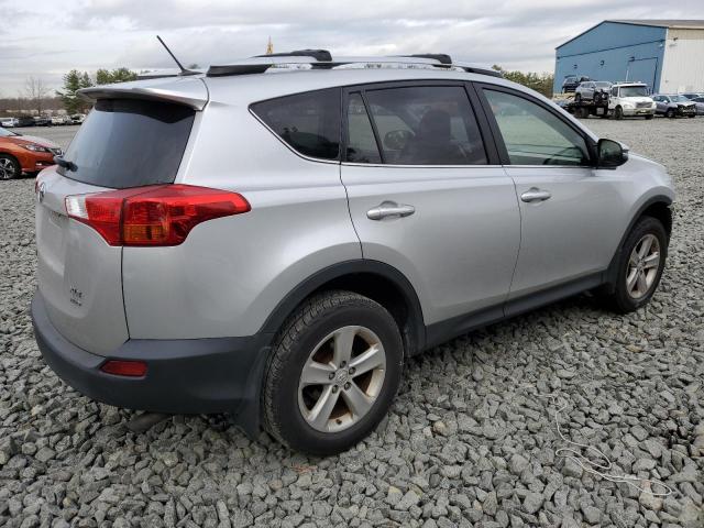 Photo 3 from auction – 2014 TOYOTA RAV4 XLE with VIN JTMRFREVXEJ005724