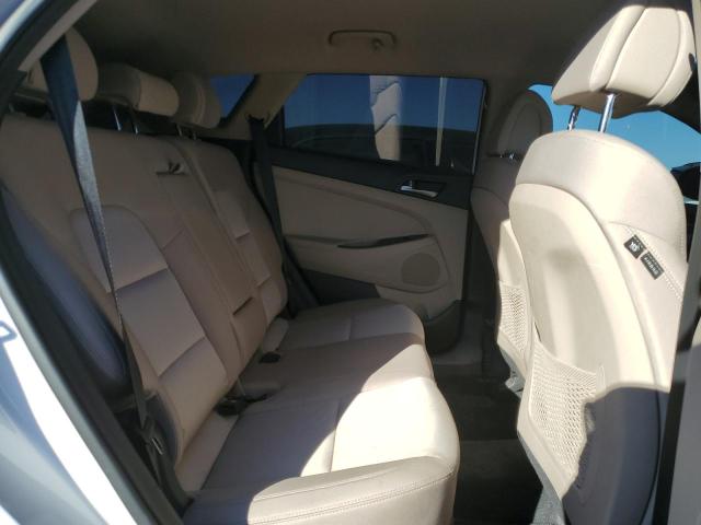 Photo 11 from auction – 2017 HYUNDAI TUCSON LIM with VIN KM8J3CA42HU550413