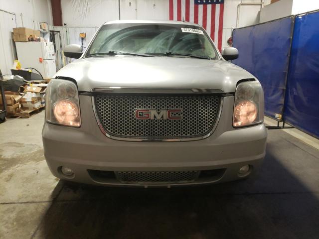 Photo 5 from auction – 2010 GMC YUKON DENA with VIN 1GKUKEEF0AR186727