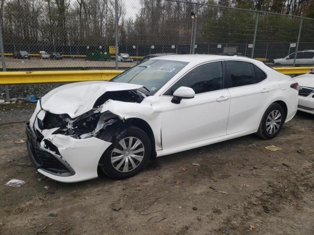 TOYOTA CAMRY LE 2022 with VIN 4T1C31AK6NU577251 - Photo from auction