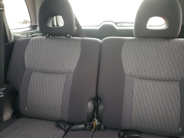 Foto 10 de la subasta – 2005 TOYOTA RAV4 con VIN JTEGD20V050095656