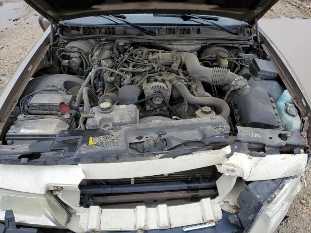 Photo 11 from auction – 2004 MERCURY GRAND MARQ with VIN 2MEFM75W94X634739