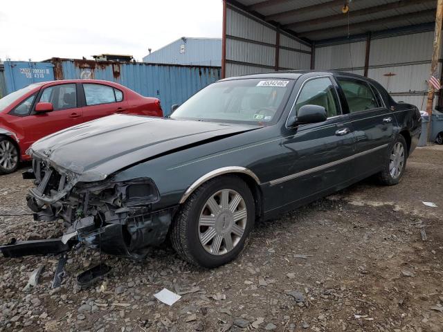 LINCOLN TOWN CAR C 2003 with VIN 1LNHM83W73Y601803 - Photo from auction