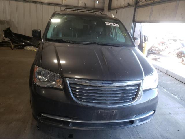 Photo 5 from auction – 2016 CHRYSLER TOWN & COU with VIN 2C4RC1BG6GR148166