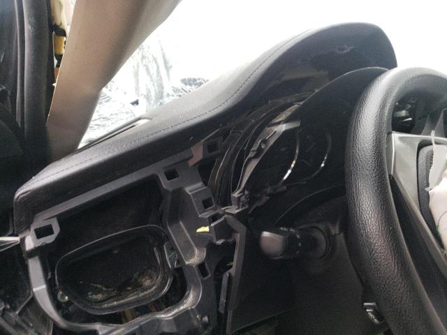 Photo 9 from auction – 2014 TOYOTA COROLLA L with VIN 2T1BURHE5EC040640