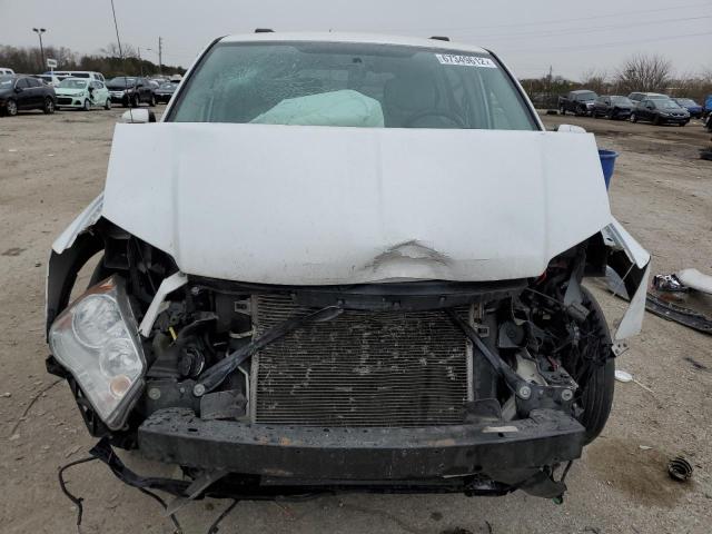 Photo 5 from auction – 2016 CHRYSLER TOWN & COU with VIN 2C4RC1BG8GR119879