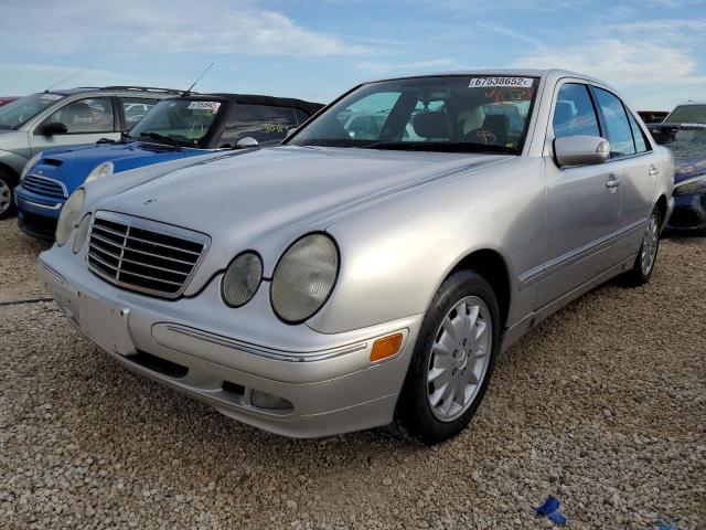 MERCEDES-BENZ E 320 2000 with VIN WDBJF65J4YB101533 - Photo from auction