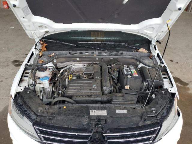 Photo 11 from auction – 2018 VOLKSWAGEN JETTA S with VIN 3VW2B7AJ9JM229548