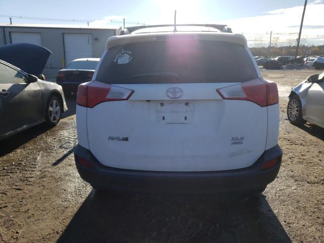 Photo 6 from auction – 2015 TOYOTA RAV4 XLE with VIN JTMRFREV6FD116254