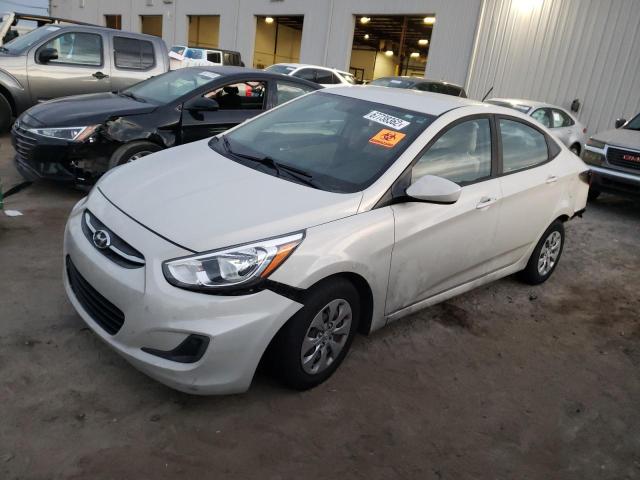 HYUNDAI ACCENT SE 2017 with VIN KMHCT4AEXHU253672 - Photo from auction