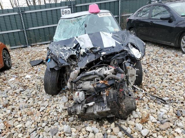 Photo 5 from auction – 2006 MINI COOPER S with VIN WMWRE33556TN28073