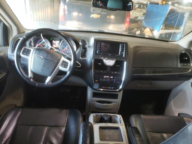 Photo 8 from auction – 2016 CHRYSLER TOWN & COU with VIN 2C4RC1BG6GR148166