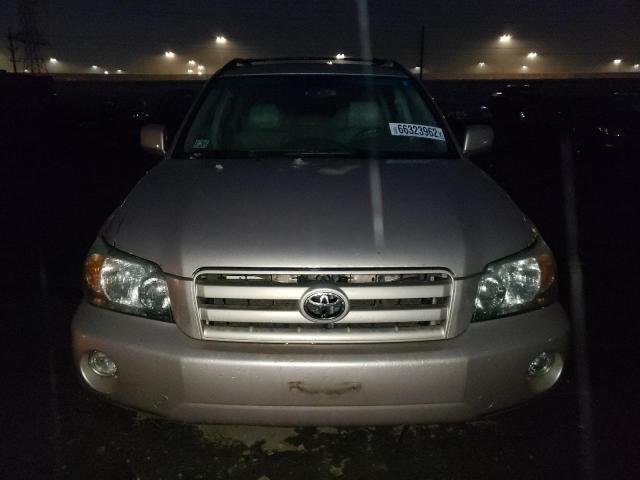Photo 5 from auction – 2004 TOYOTA HIGHLANDER with VIN JTEEP21A740033891