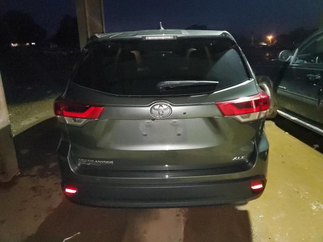 Photo 6 from auction – 2017 TOYOTA HIGHLANDER with VIN 5TDKZRFHXHS190057