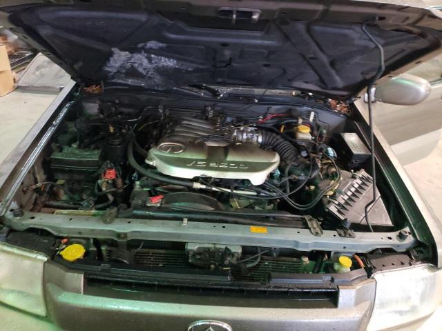 Photo 12 from auction – 2002 INFINITI QX4 with VIN JNRDR09X22W212017