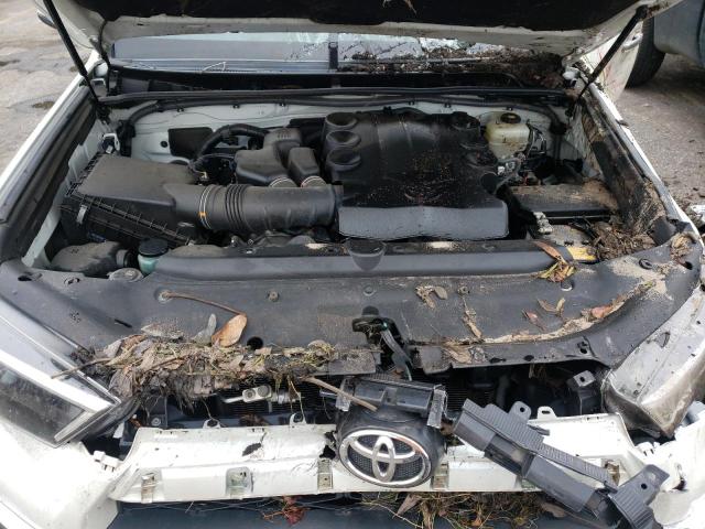Photo 12 from auction – 2018 TOYOTA 4RUNNER SR with VIN JTEBU5JR1J5535104